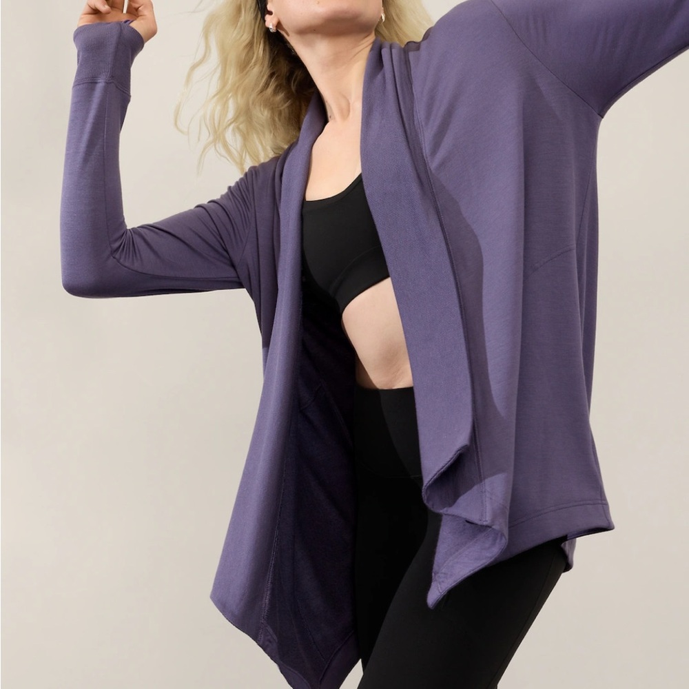 Athleta Pranayama Wrap Amesthyst